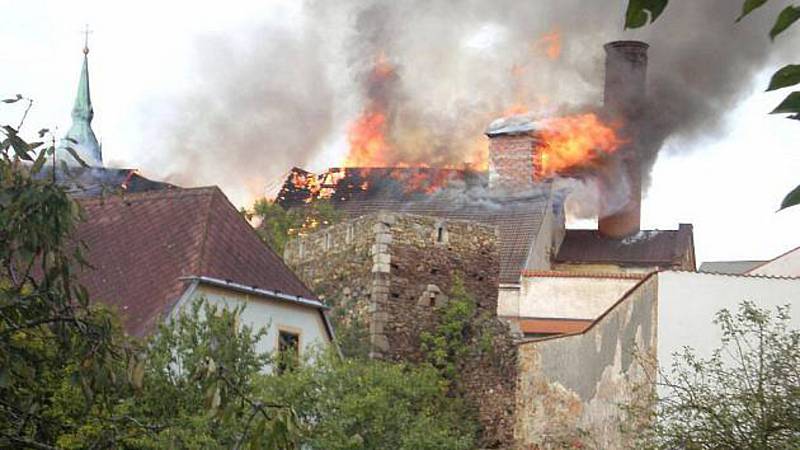 V roce 2011 požár těžce poničil historickou budovu zámeckého pivovaru v sousedství zámeckého komplexu v Jindřichově Hradci.