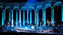 Linecké Hudební divadlo uvádí operu Salome, kterou složil Richard Strauss. Výrazně ji zmodernizovalo.