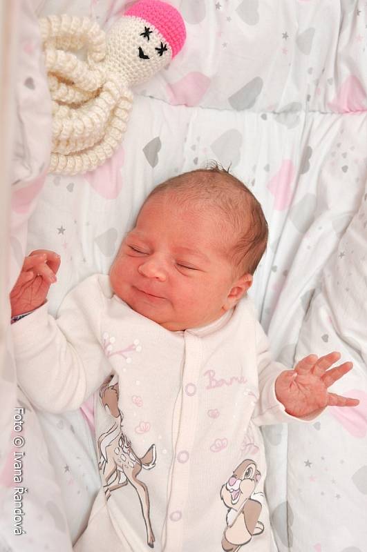 Anabella Eliášová, Vlachovo Březí. Prvorozená dcera rodičů Drahoslavy a Jana Eliášových se narodila 1.11.2022 v 19.45 hodin s váhou 3800 g.