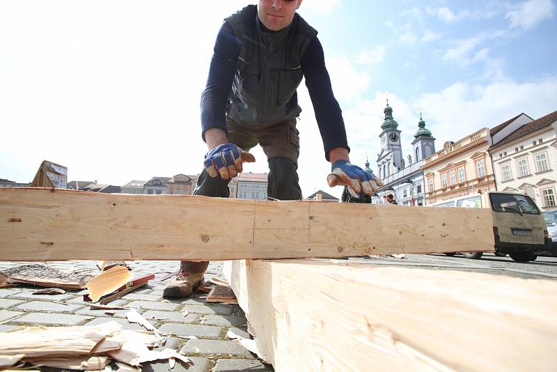 Velikonoční hrkání na náměstí Přemysla Otakara II.