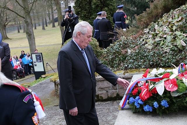 Miloš Zeman se zastavil v Benešově vile v Sezimově Ústí.