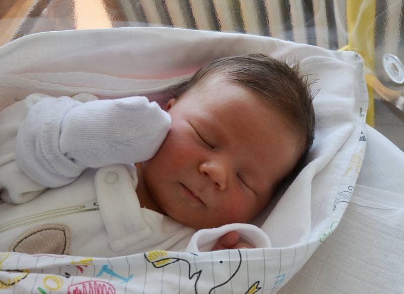 Izabela Vilímová z Písku. Prvorozená dcera Jany a Miroslava Vilímových se narodila 31. 3. 2022 v 6.16 hodin. Při narození vážila 3900 g a měřila 51 cm.
