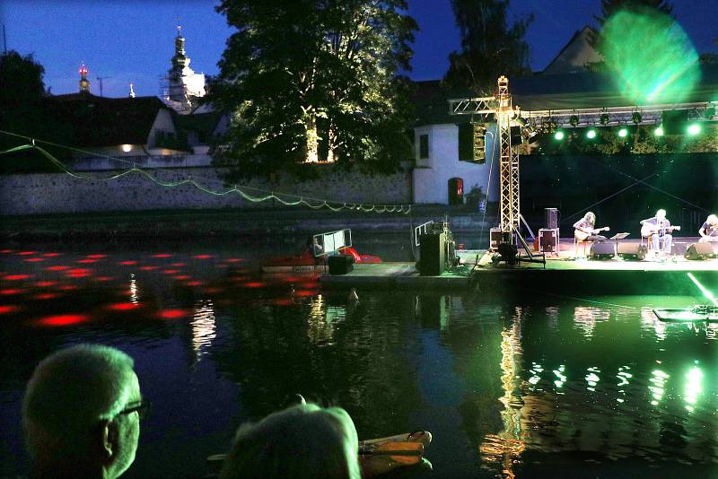 Michal Prokop Trio na českobudějovickém festivalu Múzy na vodě.
