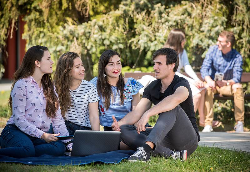 Studenti Vysoké školy technické a ekonomické v Českých Budějovicích.