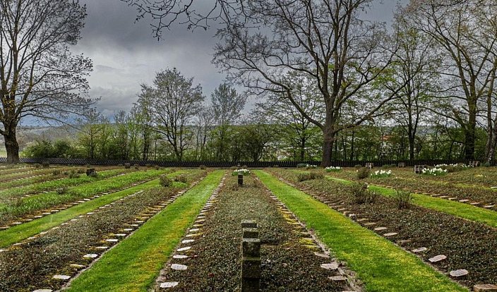 Vojenský hřbitov v Hofkirchenu.