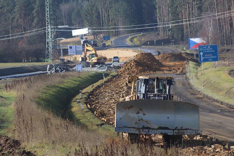 Stavba dálnice D3 mezi Veselím nad Lužnicí a Borkem u Českých Budějovic