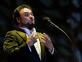 Mexický tenorista Ramón Vargas zahájí 15. července Mezinárodní hudební festival v Českém Krumlově. Zazpívá populární árie od 20 hodin v Pivovarské zahradě.