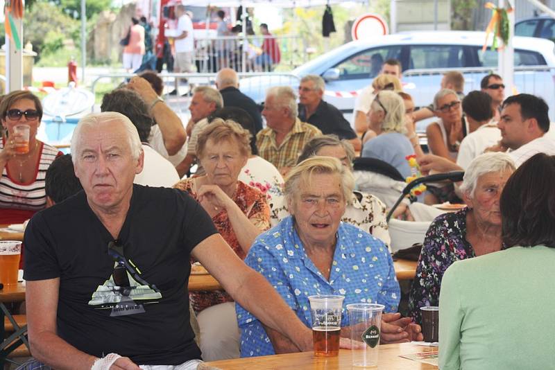 Hudbu, zábavu pro děti i slané a sladké dobroty z oblíbené kořenové zeleniny nabídl v sobotu program Slavností mrkve ve Zlivi.