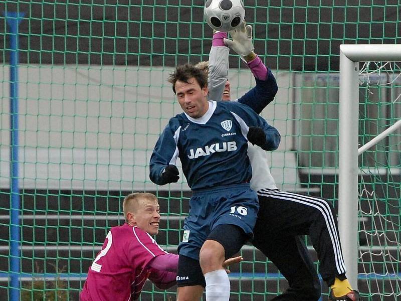 Josef Laštovka si minulý víkend na Hluboké zahrál za juniorku, tuto sobotu si ale odbyl ligovou permiéru za dynamo v Ostravě.