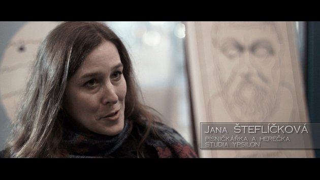 V dokumentu o písničkáři Jiřím Smržovi mluví i herečka a písničkářka Jana Šteflíčková.