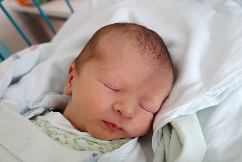 Jan Yordanov se v českobudějovické nemocnici narodil 13. 8. 2017 v 15.36 h. Novorozence vážícího 3,05 kg přivedla na svět maminka Hana. Jeho domovem bude Velešín.