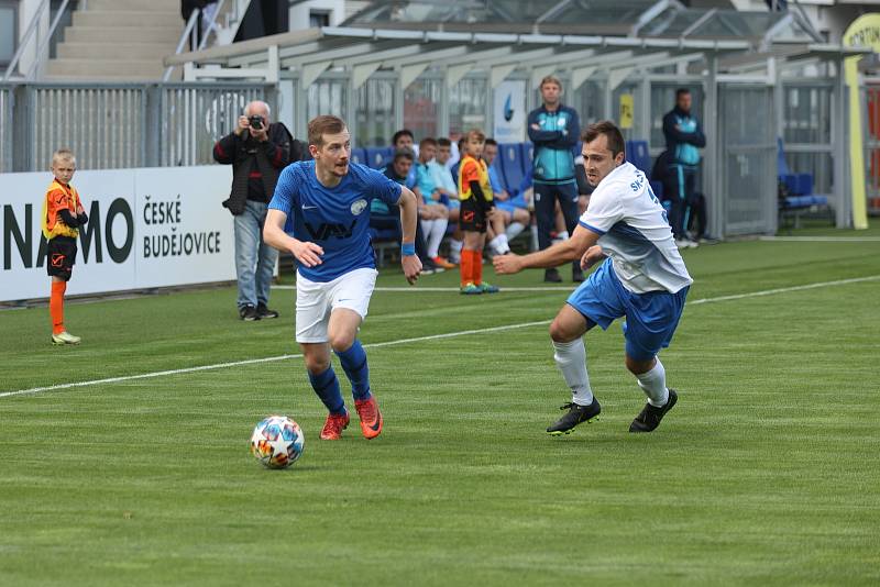 Finále krajského fotbalového poháru Hluboká - Lišov (5:2) na stadionu na Střeleckém ostrově.