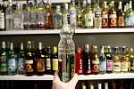Česká obchodní inspekce ČOI kontrolovala13. září  prodej tvrdého alkoholu v Českém Krumlově. 