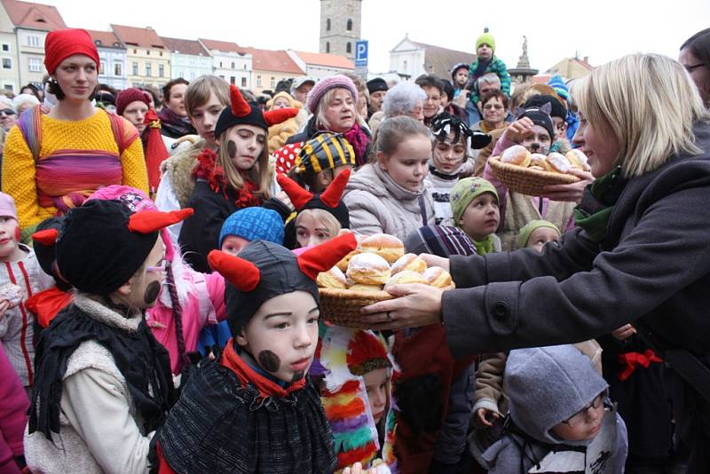 Masopustní koleda v Českých Budějovicích.