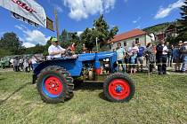 Traktor Paráda ve slovenském Hrušově ukázala nádherné veterány na náročné trati.