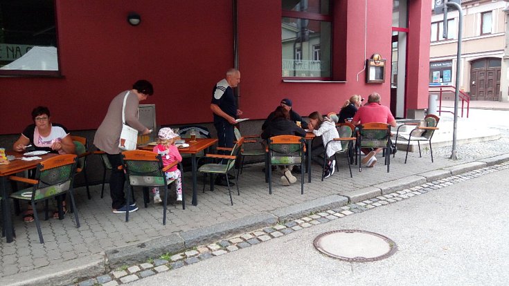 Sousedská snídaně v Lišově je skvělý nápad.