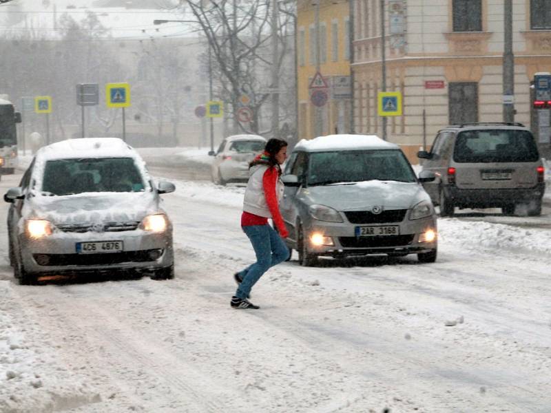 První sníh v Českých Budějovicích v letošním roce.
