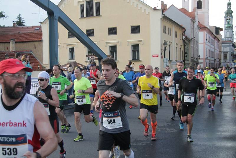 Závodníci Mattoni 1/2Maratonu 2016 v Českých Budějovicích.