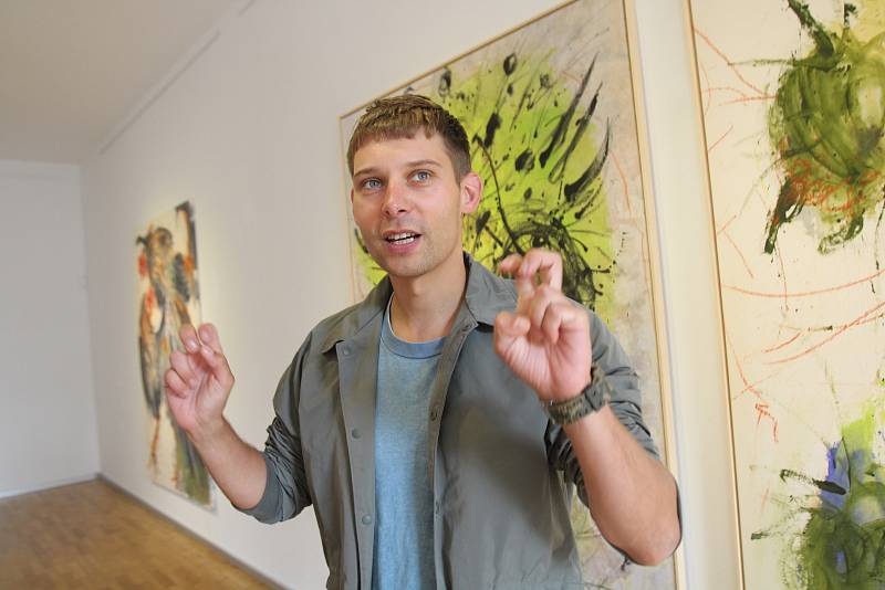 Andrej Dúbravský vystavuje v Galerii Mariánská.