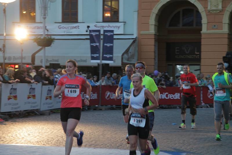 Závodníci Mattoni 1/2Maratonu 2016 v Českých Budějovicích.