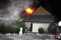 Požár v Čakovci způsobil škodu za milion korun.