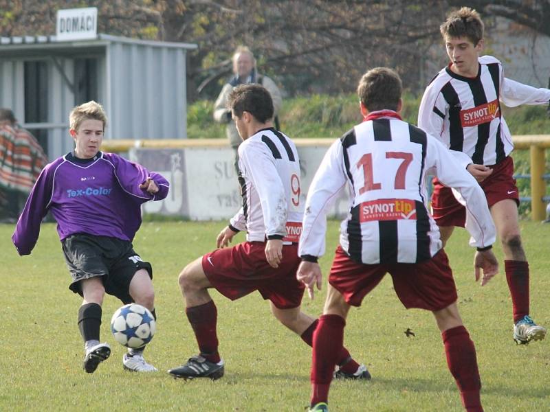 Fotbalisté Lokomotivy zakončili podzim domácí výhrou s Lišovem 2:1.