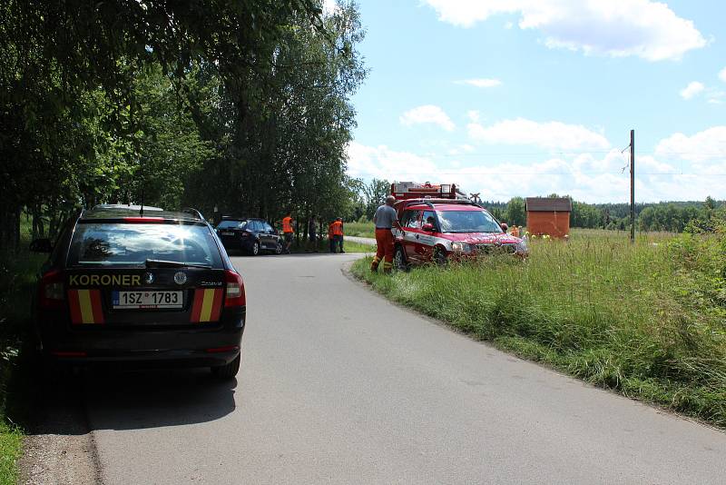 Tragická havárie se stala na železničním přejezdu u Nedabyle na Českobudějovicku. Vyžádala si lidský život.