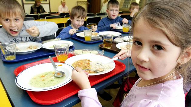 Děti, které drží bezlepkovou dietu, jsou v Českých Budějovicích takřka bez šance se naobědvat.