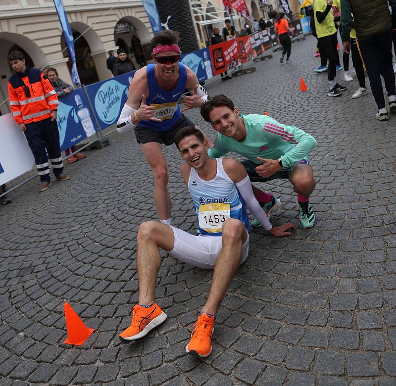 Ulice Českých Budějovic zaplavili účastníci ČEZ Run Tour.