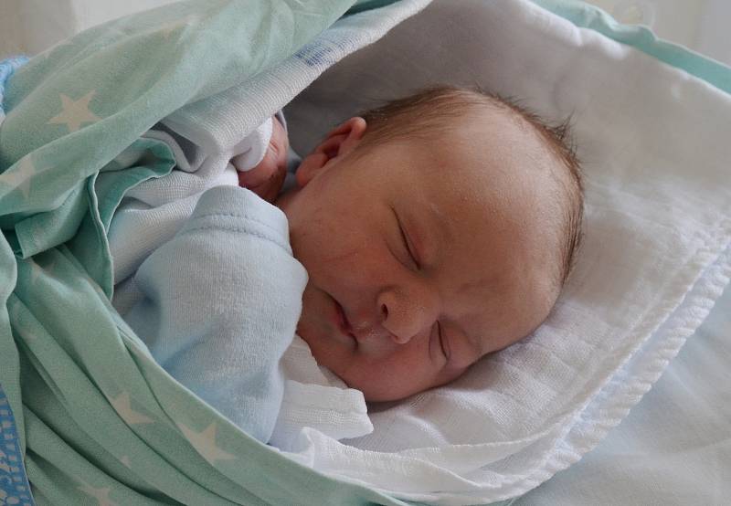 Marián Centko, Libějovice. Syn Markéty a Petra Centkových se narodil 11. 7. 2022 v 6.04 hodin. Při narození vážil 3650 g a měřil 51 cm. Doma se na brášku těšili sourozenci.