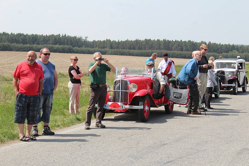 Veteránská Rallye Křivonoska 2018 se uskutečnila 5. května. Jelo se na trase Autokemp Křivonoska - Bechyně - Hluboká nad Vltavou. Jedna z technických zkoušek byla na letišti Hodonice.