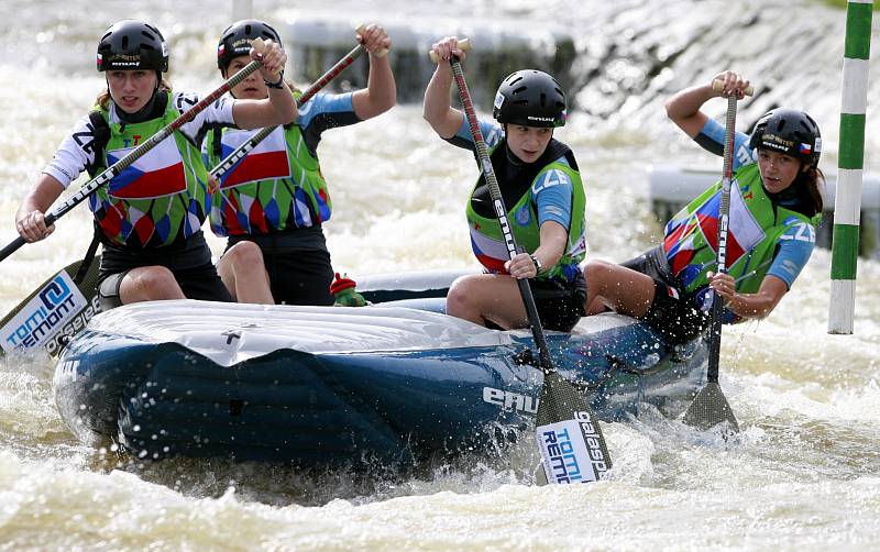 Juniorky sbírali zlaté medaile na MS v raftingu