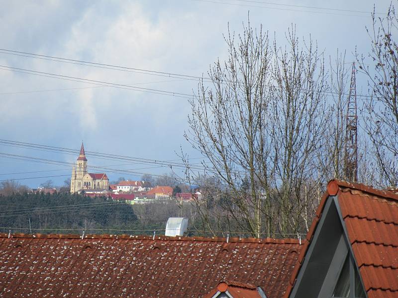 V sobotu 3. dubna se střídalo slunečno, se sněžením, deštěm, větrem a oblačností. S počasím si pohrávali snad všichni čerti.