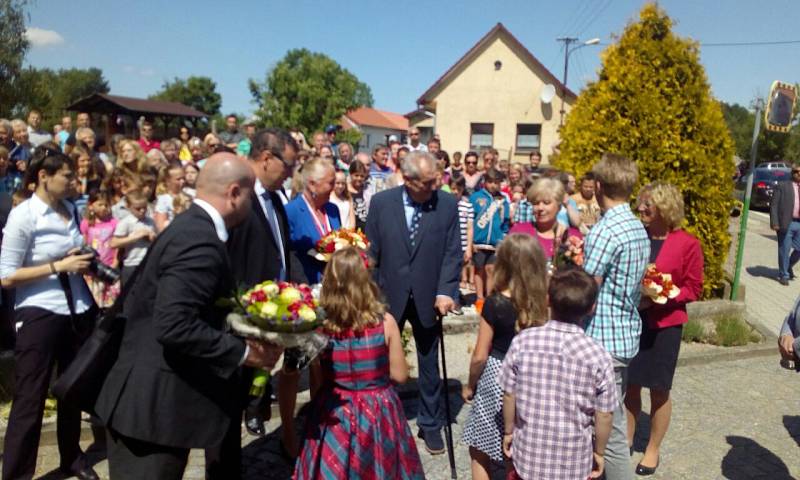 Prezident Miloš Zeman přijel do Cehnic.