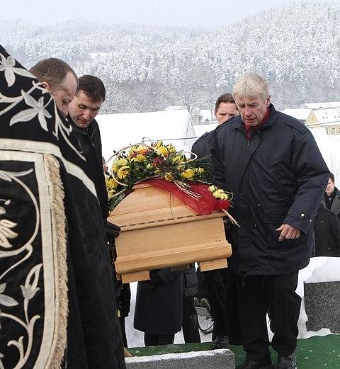 Pohřeb Jiřiny Jiráskové v Malenicích.