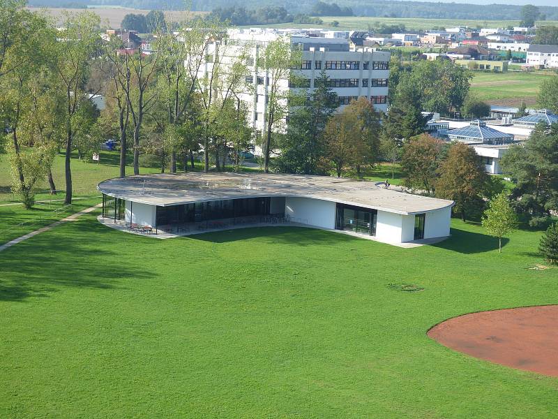 V úterý došlo ke slavnostnímu znovuotevření zrekonstruované koleje K1 Jihočeské univerzity v Českých Budějovicích.