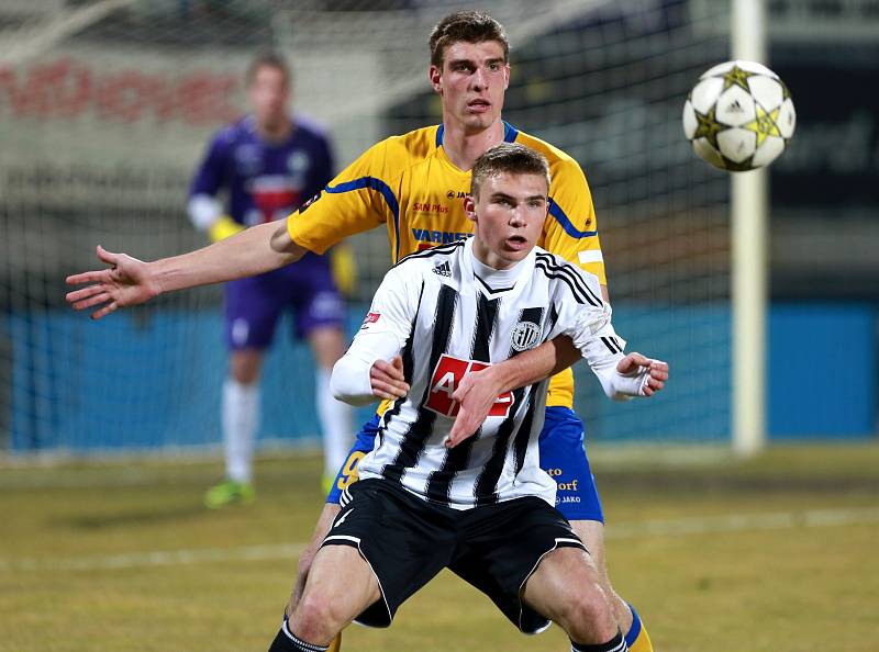 Utkání Fotbalové národní ligy mezi SK Dynamo České Budějovice a FK Varnsdorf. 