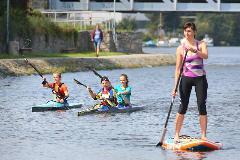 V sobotu, 9. září, se na levém břehu řeky sešli milovníci vodních sportů z Týna nad Vltavou a okolí 2. vltavotýnských vodáckých slavnostech. Součástí slavností byl i závod Mezi Mosty a LAKER Marathon.