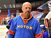 Trenér hokejistů Motoru Jaroslav Modrý.