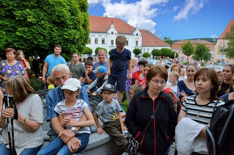 Za strašidly se v pátek vydali účastníci Muzejní noci v Týně nad Vltavou. Nechyběly ani scénky v podání členů místní Divadelní společnosti Vltavan.