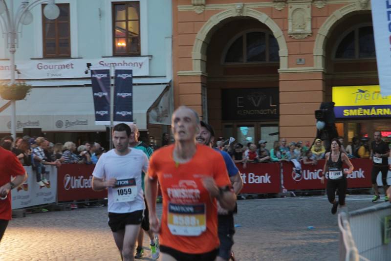 Závodníci Mattoni 1/2Maratonu 2016 v Českých Budějovicích.