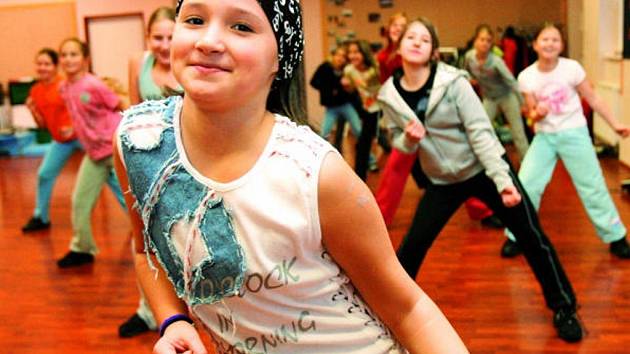 Mezi tanečníky pohybového centra Move 21 najdeme všechny věkové kategorie: od tříletých po padesátileté.