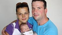 Do redakce Deníku se přišli se svým prvorozeným synem Davidem Martinovským pochlubit rodiče Karel Martinovský a Michaela Klabouchová z Němčic. Chlapeček se narodil 25. července 2011 v 15.05 hodin. Vážil 3,58 kg a měří 50 cm.