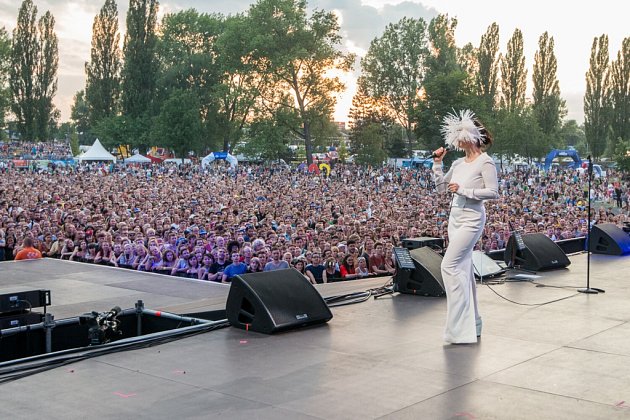 Islandská zpěvačka Björk nadchla 16. července diváky na festivalu Colours of Ostrava.