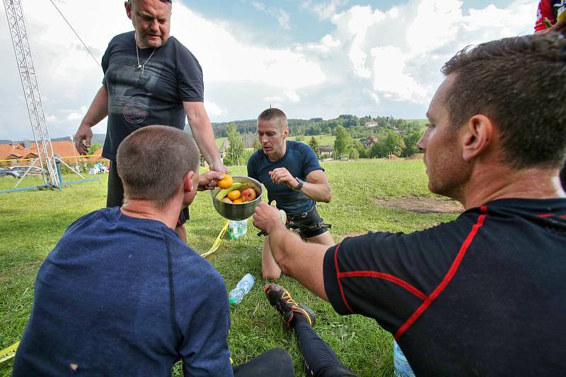 Zátěžový závod policejních jednotek Šumaman 2018 vyhráli policisté z Hradce Králové. Jihočeská zásahovka skončila druhá.