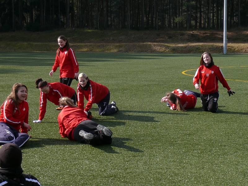 Juniorky Slavie Praha na Soukeníku v S. Ústí