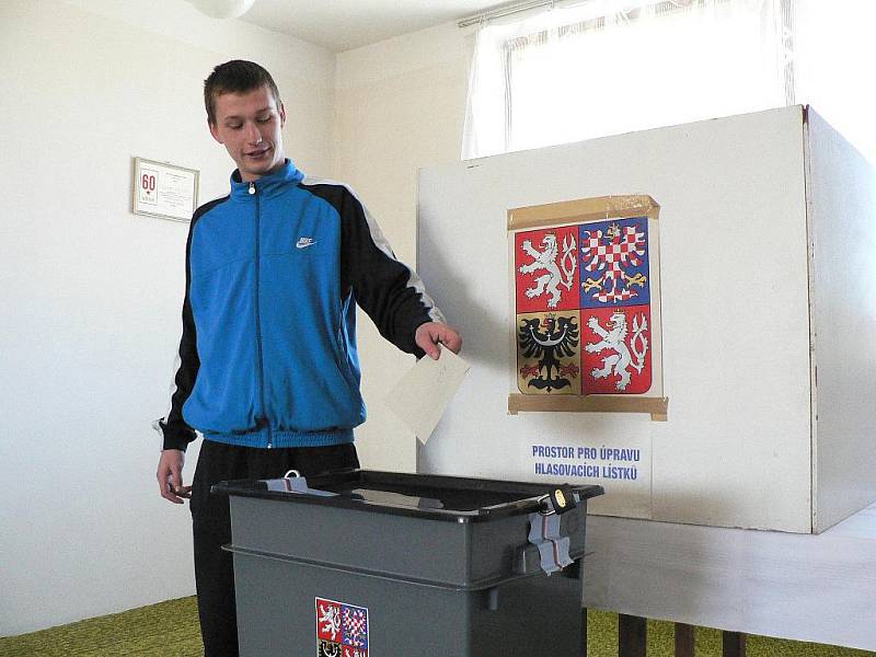Volit v České republice mohou občané starší osmnácti let. Ilustrační foto.