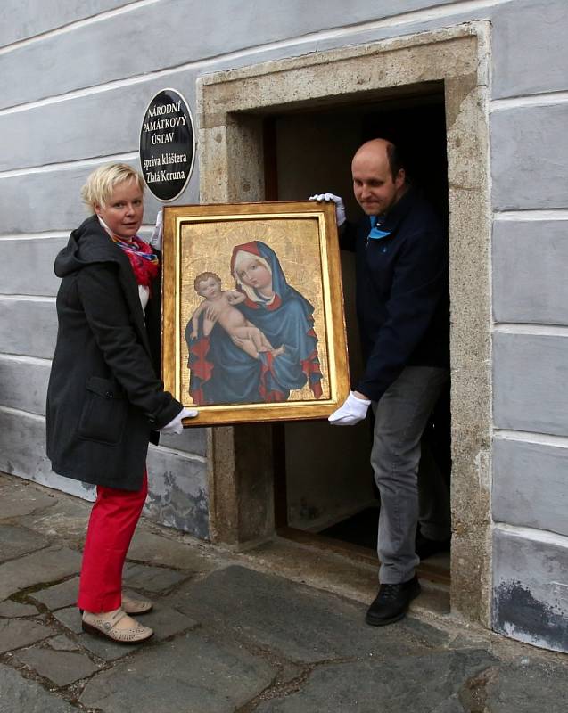 Zlatokorunská madona se vrátila domů po 78 letech. Potěší turisty i věřící.