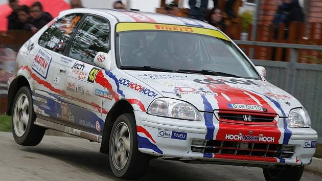 Jan Jinderle s vozem Honda Civic na trati loňské Rallye Č. Krumlov.