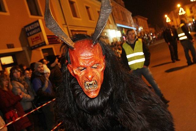 Krampus show v Kaplici.